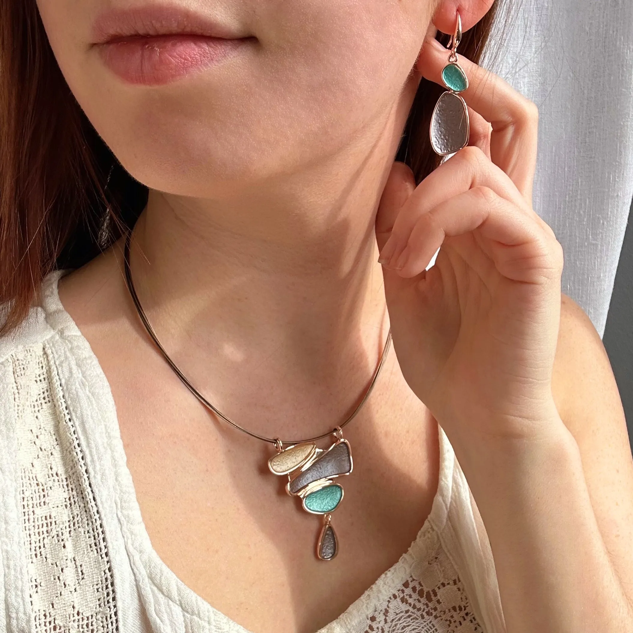 Boho Style Abstract Teardrop Pendant Necklace