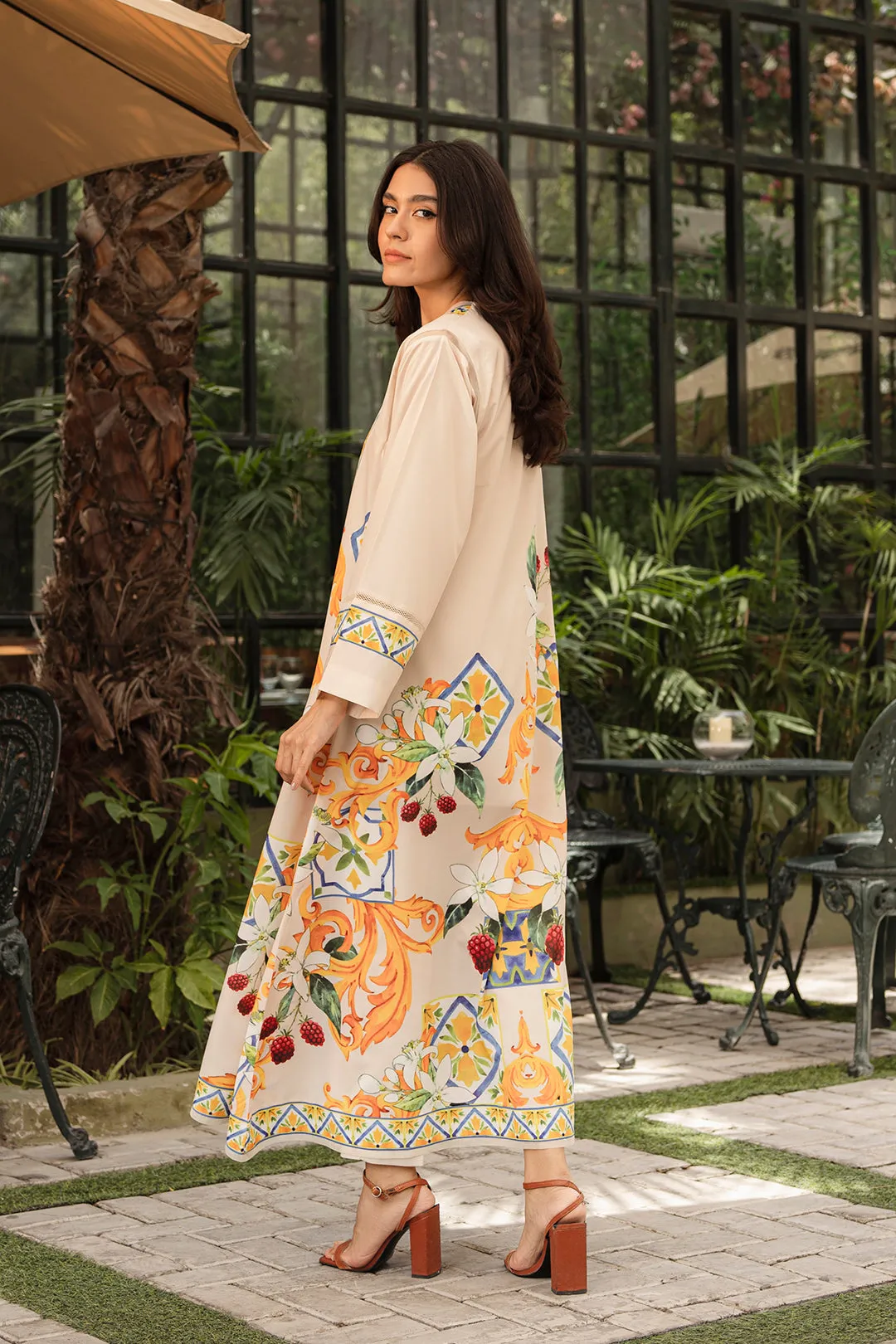 Gulapur Shrug