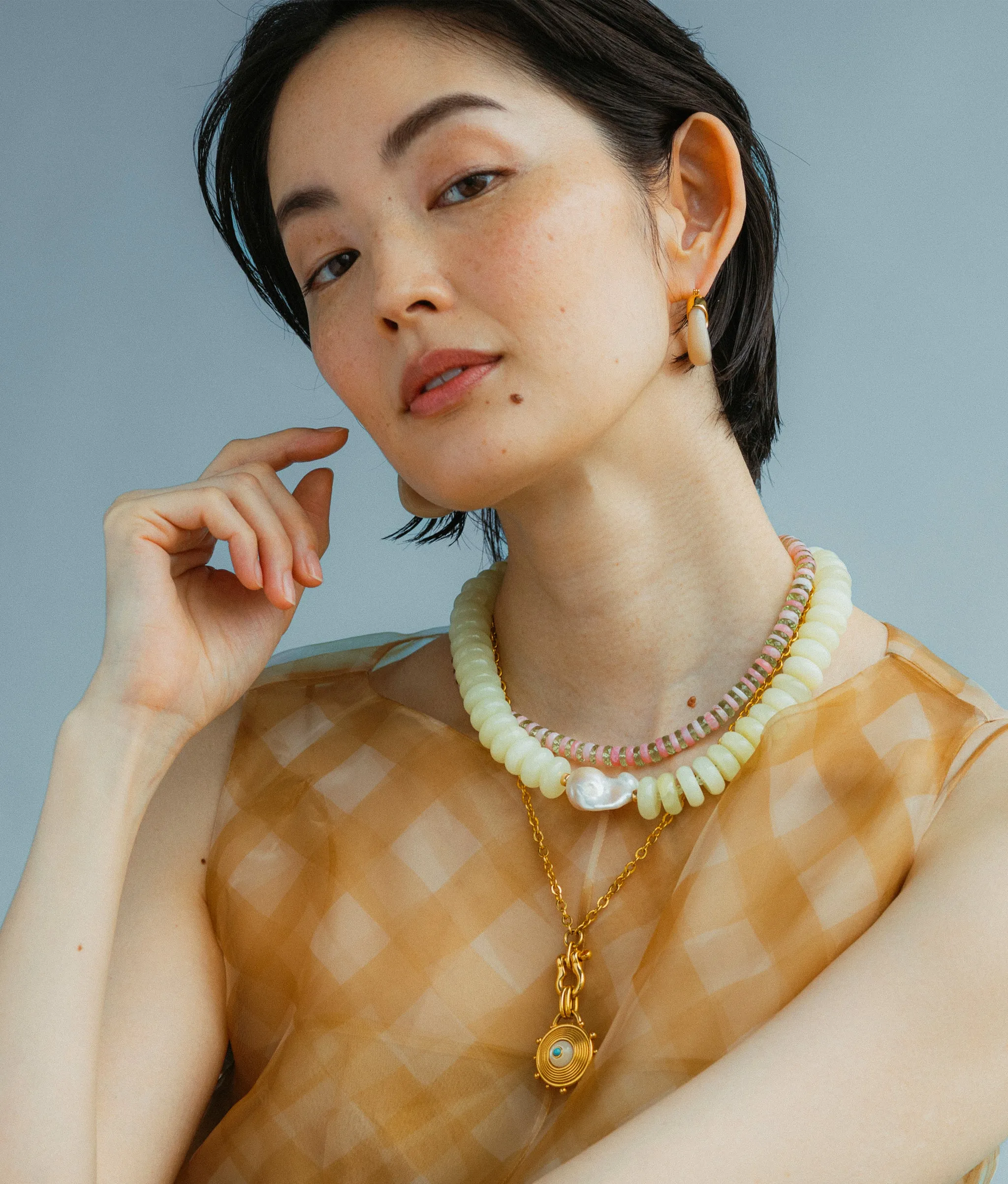 Helm Necklace in Pearl