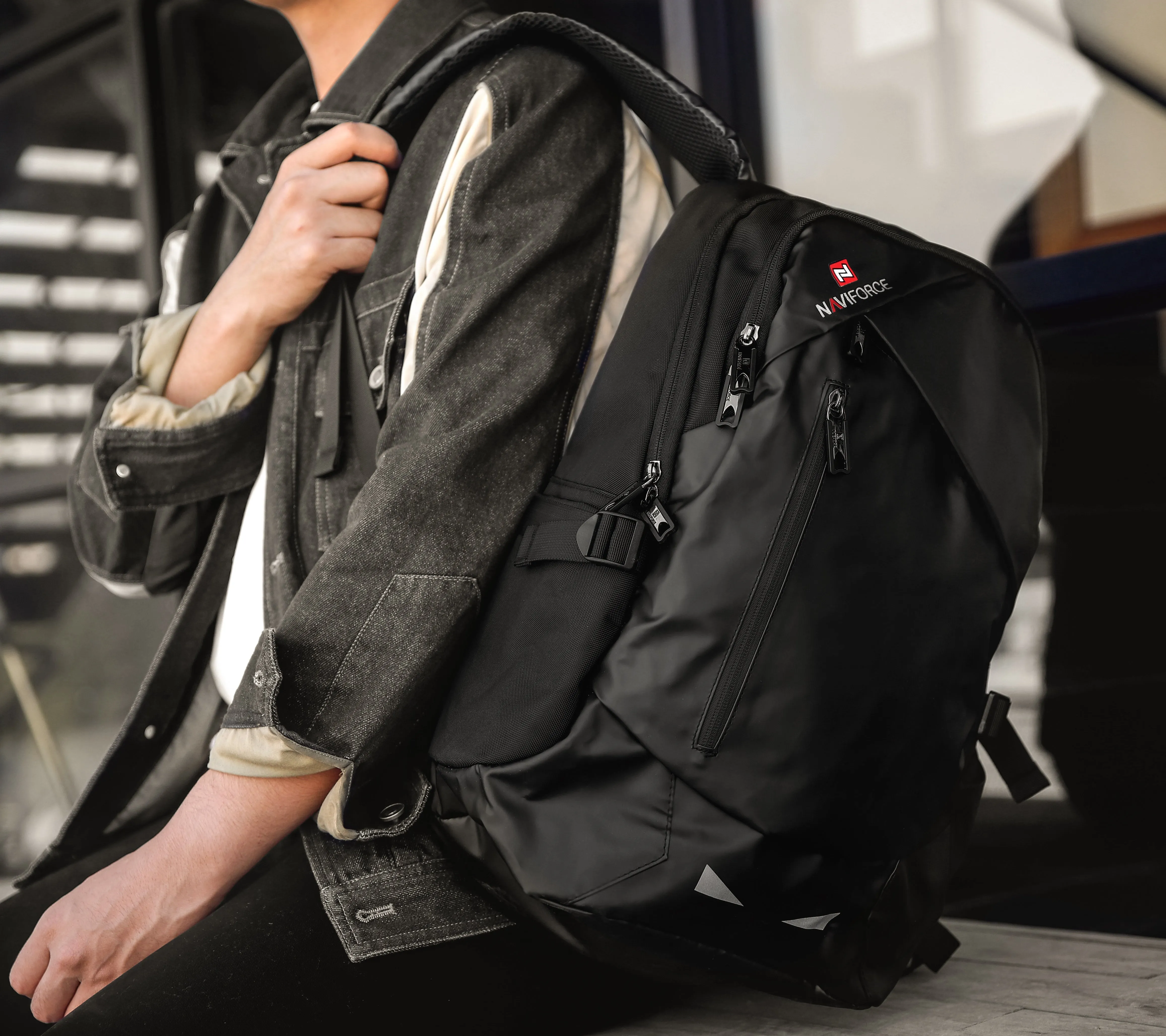 NAVIFORCE Fashion Luxury Business Backpacks High Quality PU Waterproof Travel Bag Laptop Backpack With USB Charging Hole NFB6807