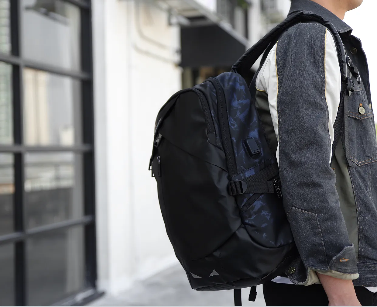 NAVIFORCE Fashion Luxury Business Backpacks High Quality PU Waterproof Travel Bag Laptop Backpack With USB Charging Hole NFB6807