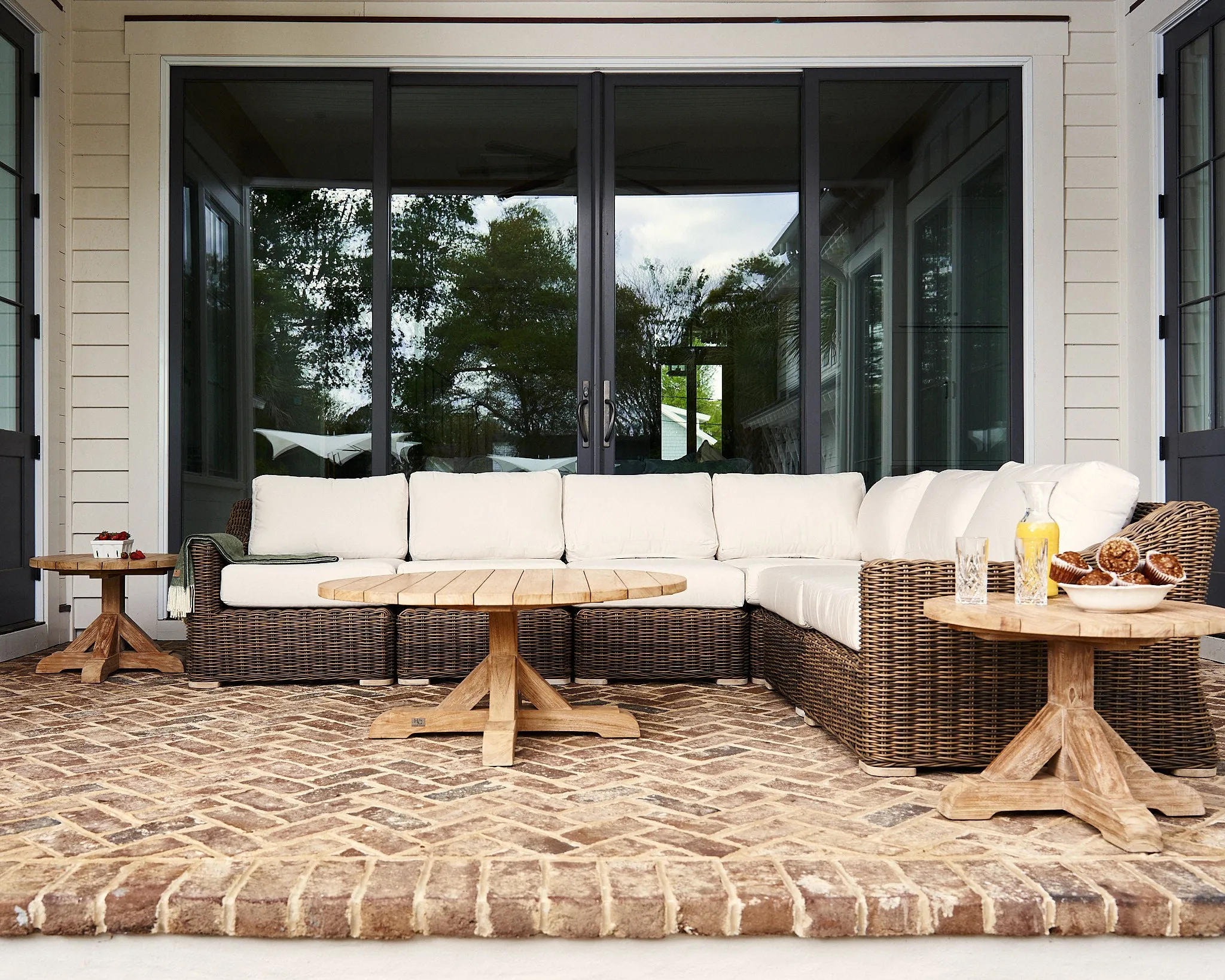 Newport Outdoor 7-Piece Sectional
