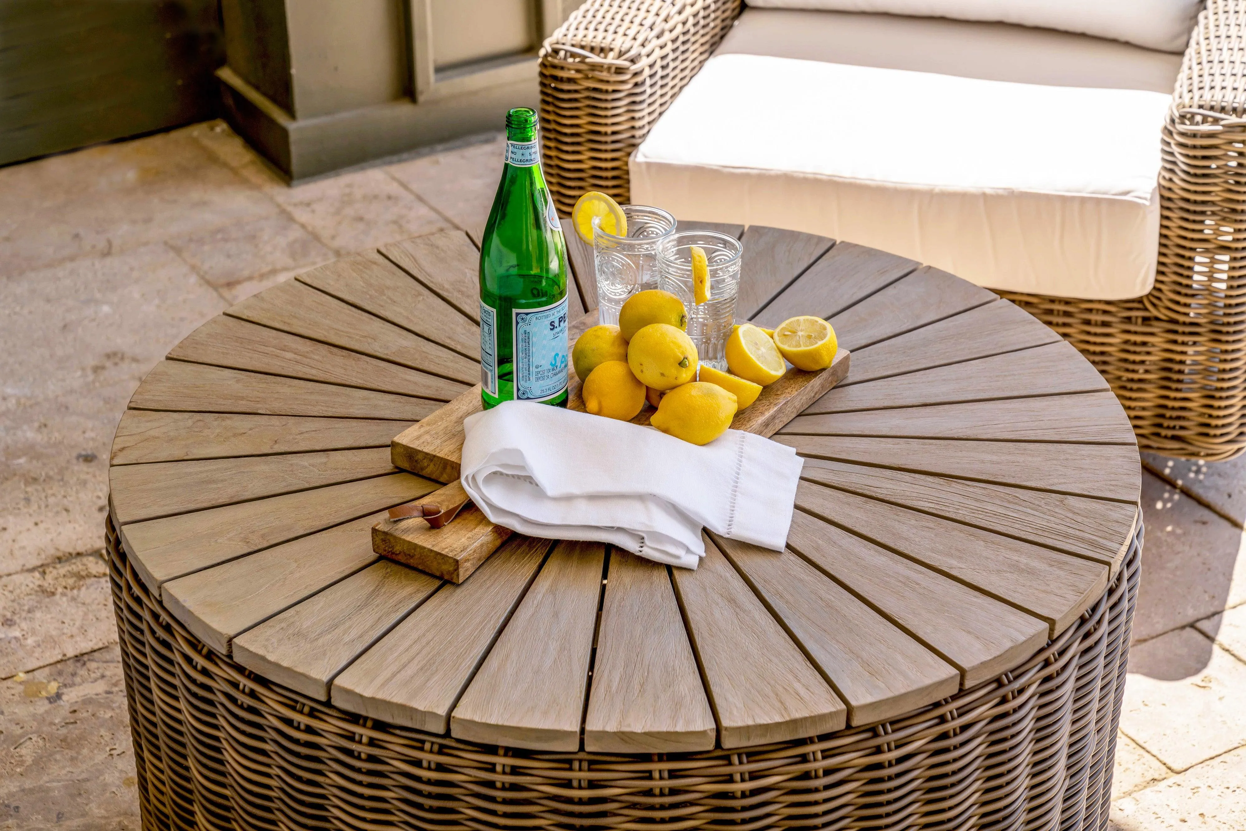 Newport Outdoor Round Coffee/Umbrella Table