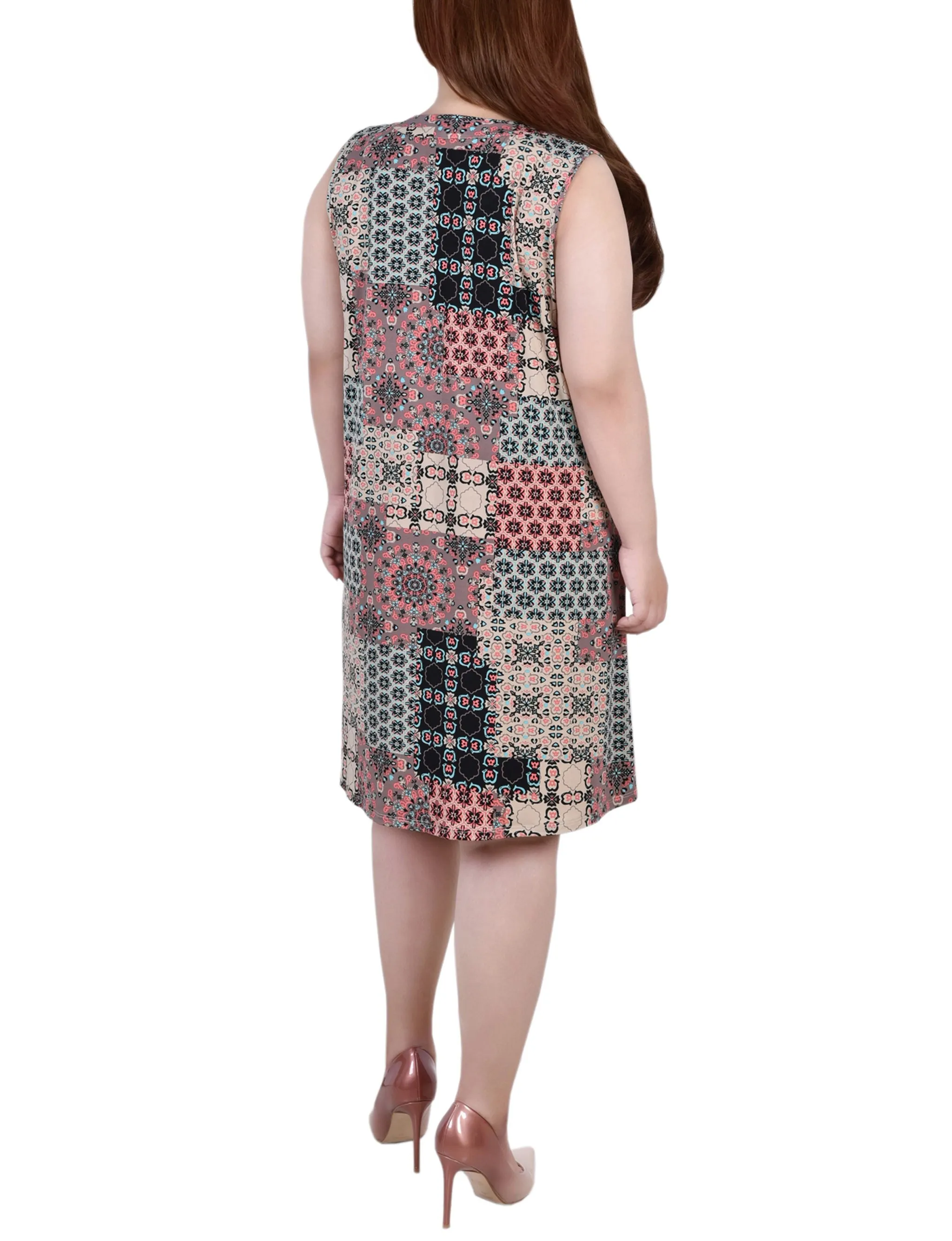 Plus Size Sleeveless Keyhole Dress With Hardware